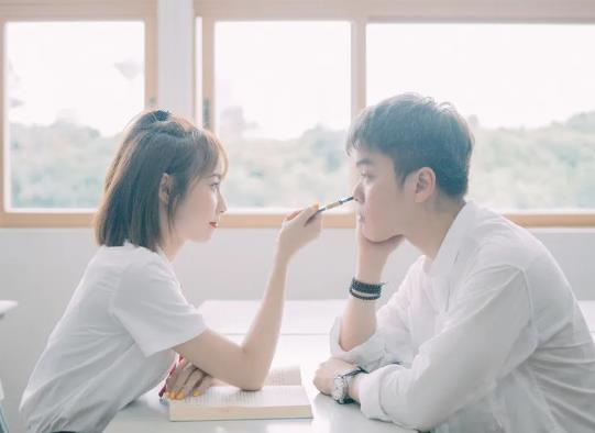 喜歡買奢侈品的女人是什么心理?不喜歡奢侈品的女生適合結婚嗎