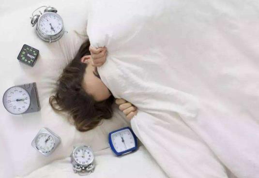 為什么有些人能躺下立刻就睡著?睡眠淺怎么改善睡眠
