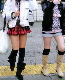 日本女人冬天穿裙子不冷嗎?揭秘日本女人為啥一年四季都穿裙子
