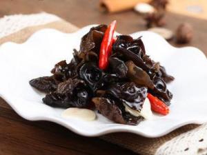 產(chǎn)婦吃黑木耳好嗎？產(chǎn)婦能吃黑木耳嗎