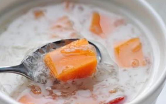 之前還飽滿的乳房開(kāi)始下垂 盤點(diǎn)產(chǎn)后食補(bǔ)豐胸良方