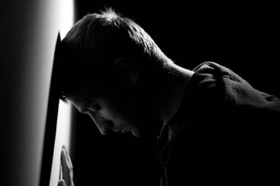 什么性格的人容易得抑郁癥?得了抑郁癥的人為什么會想死