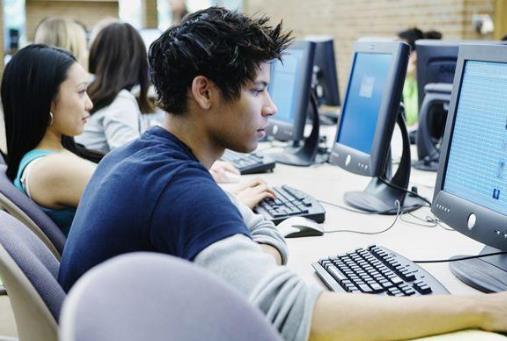 2021年大學生封閉管理周末能出校門嗎?大學生開學封閉多久可以出校門