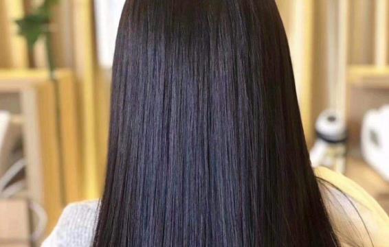 頭發油有頭皮屑用什么洗發水?頭發油有頭皮屑怎么辦