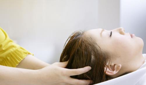 要想正確護(hù)發(fā)的話有什么好方法 你知道護(hù)發(fā)時(shí)候的重點(diǎn)嗎