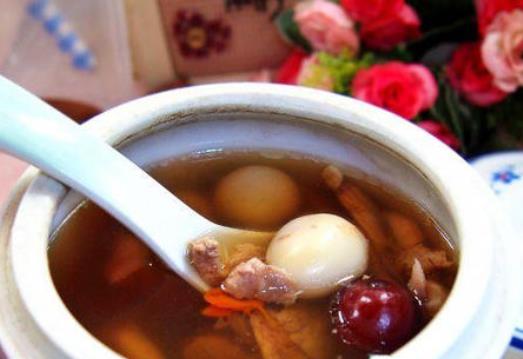 男性腰疼難耐家人很擔心 推薦4種治療男人腰疼的方法