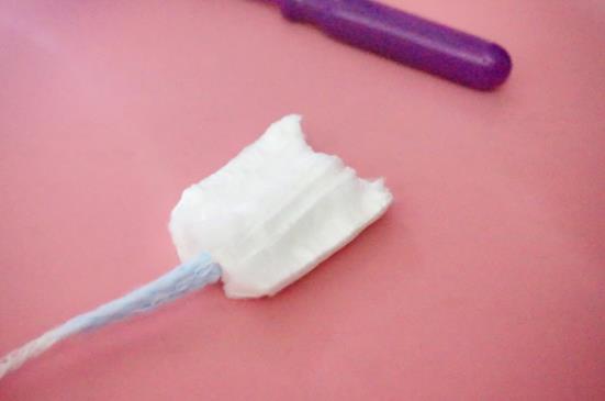用衛生棉條有異物感是不夠深嗎?衛生棉條吸飽了有多粗?