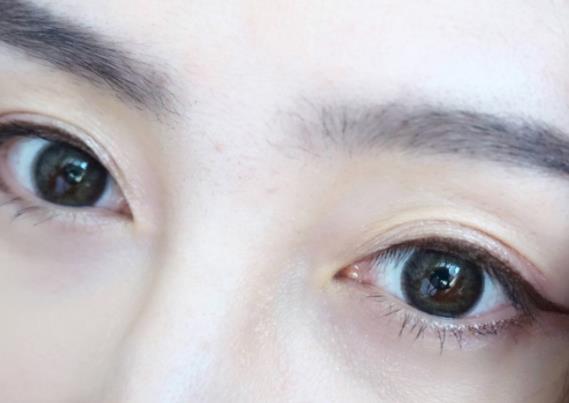 什么情況下美瞳會掉出來?黑色的美瞳會不會很假