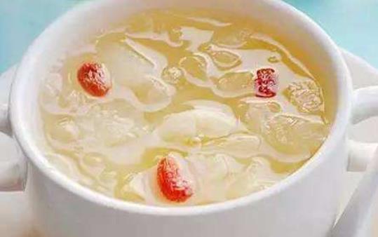 夏天上火很難受 多喝四款養(yǎng)生湯