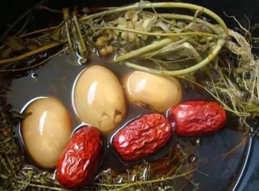 薺菜煮雞蛋是吃雞蛋還是喝湯?薺菜煮雞蛋要不要剝殼?