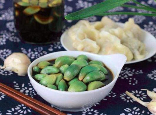 臘八蒜有起泡怎么辦?臘八蒜腌制過程中冒氣泡正常嗎