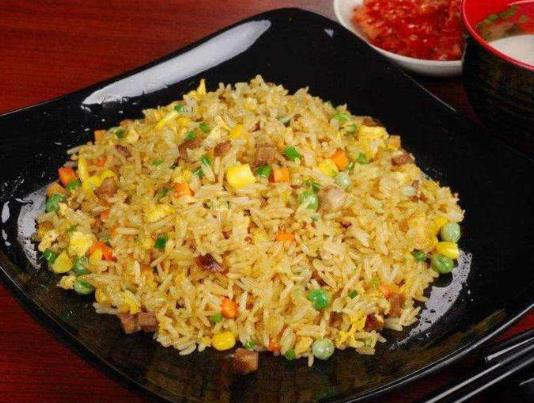 如何炒出粒粒分明的蛋炒飯?蛋炒飯怎么炒不粘到一起
