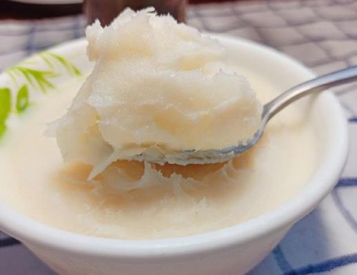 熬豬油是用豬板油還是用豬肥膘?熬豬油要放蔥姜蒜嗎