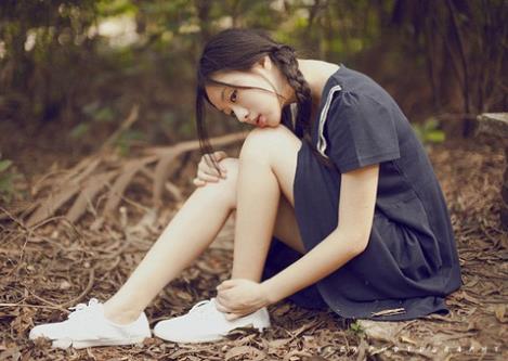 給單身女孩兒的建議:?jiǎn)紊砼艘⒁獾膯?wèn)題