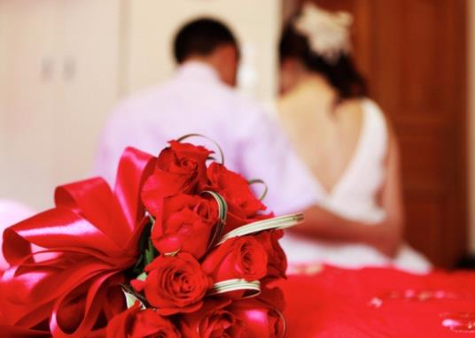 女的不著急領證說明什么?舉行了婚禮沒有領證算夫妻嗎