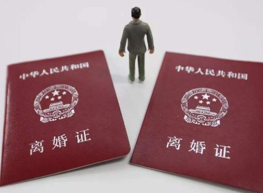 夫妻離婚房產過戶需要什么手續?夫妻貸款買車離婚后怎樣分