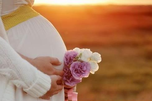 孕婦游泳會(huì)影響胎兒?jiǎn)?孕婦游泳注意事項(xiàng)