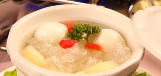 對于孕婦來說飲食選擇也至關重要 4款營養湯食譜推薦