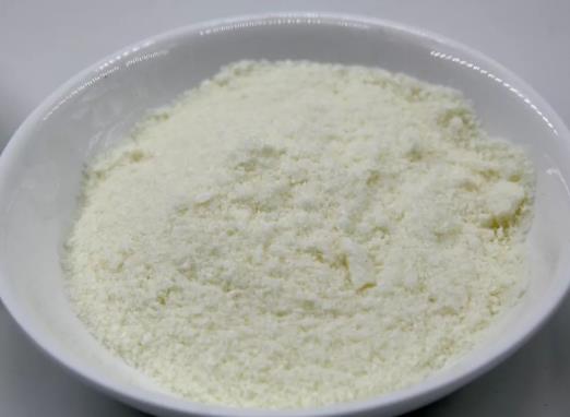 嬰兒補鐵劑可以和在母乳里吃嗎?奶粉有黑色雜質正常嗎