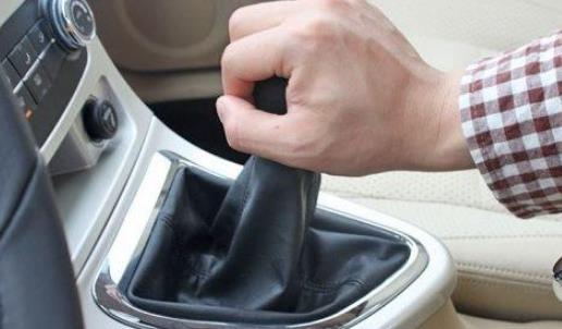 開車什么時候換擋最合適 開車換擋最佳時間