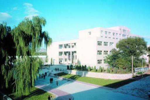 7、中北大學信息商務學院.jpg