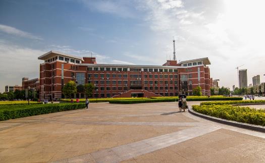8、河南理工大學.jpg