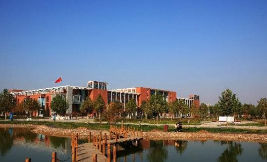 4、河北政法職業學院.jpg