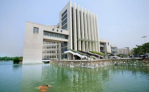 8、武漢輕工大學(xué).jpg