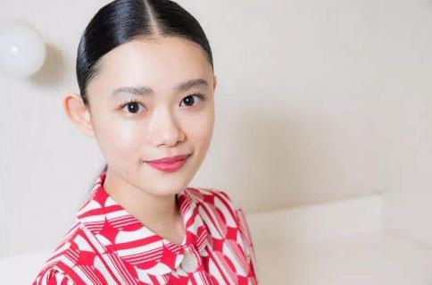 第9名:杉咲花.jpg