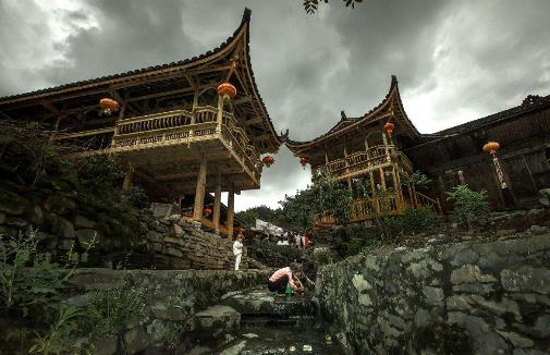 中國十大特色民居排行榜,福建土樓和大自然完美融合