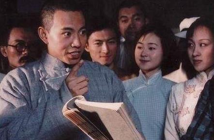 中國經典十大革命劇排行榜,《我們的法蘭西歲月》評分9.1