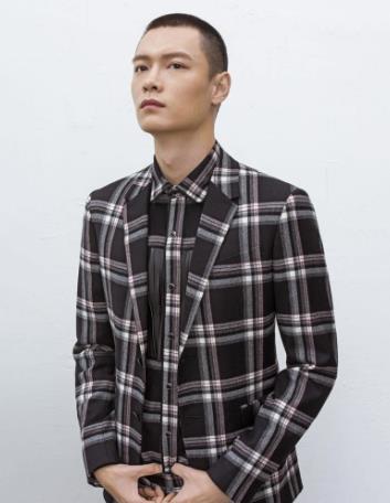 中國(guó)十大身材最好的男模特排名,張亮第一,趙磊第二