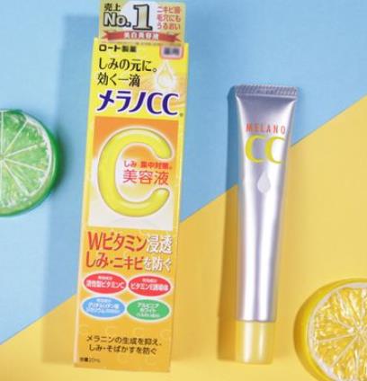25歲淡斑護膚品排名,ROHTO樂敦CC淡斑精華、sk2小燈泡效果都很好