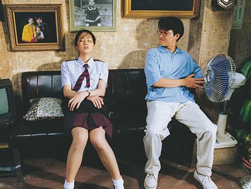 韓國十大青春感人電影排名,《菊花香》《那小子真帥》很催淚