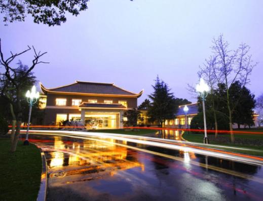西湖邊上的酒店排名,杭州西湖國賓館、涵軒優選民宿口碑好
