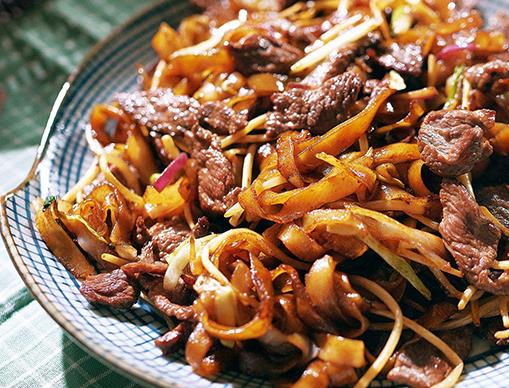 香港銅鑼灣十大美食排名,絲襪奶茶、避風塘炒蟹都很出名