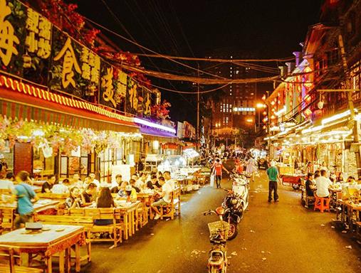 南寧四大美食街排名,中山路美食街、建政路小吃街不得錯(cuò)過(guò)