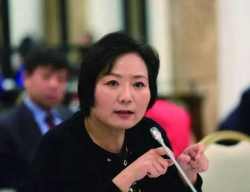 胡潤中國女企業(yè)家排行榜,楊惠妍是碧桂園聯(lián)席主席,吳亞軍位居第二