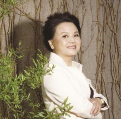 胡潤中國女企業(yè)家排行榜,楊惠妍是碧桂園聯(lián)席主席,吳亞軍位居第二