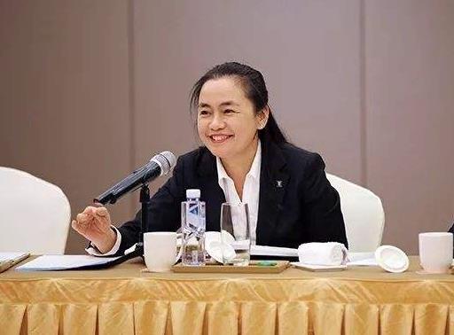 胡潤中國女企業(yè)家排行榜,楊惠妍是碧桂園聯(lián)席主席,吳亞軍位居第二