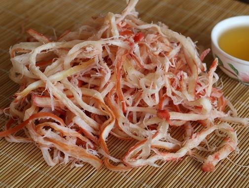 十大好吃的手撕魷魚絲排名，百草味魷魚絲、三只松鼠魷魚絲很美味