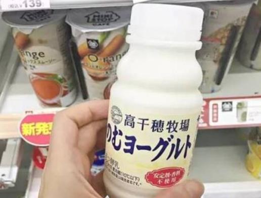 日本便利店最受歡迎的飲料,STARBUCKS咖啡飲品、椰奶珍珠飲品很好喝