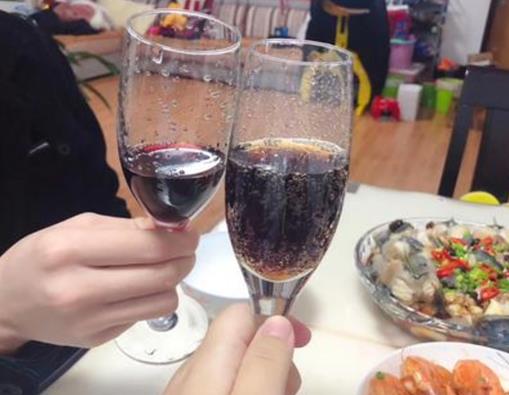 適合吃飯時看的韓國綜藝,更美味的干杯、一頓飯的品格帶你看美食的碰撞
