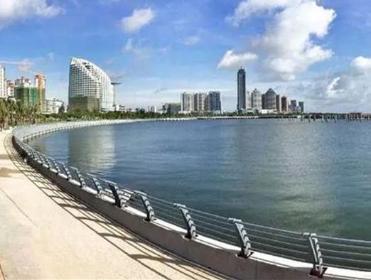湛江十大風(fēng)景名勝排名,金沙灣觀海長(zhǎng)廊、南三旅游區(qū)有代表性
