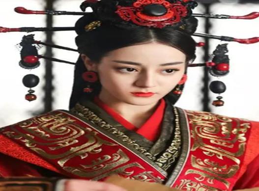 中國十大最惡毒皇后排名,呂雉做了“人彘”、慈禧影響歷史走向