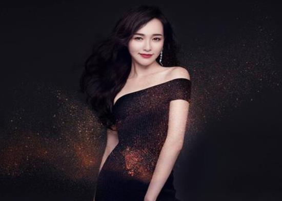 微視十大街拍女神排行榜,迪麗熱巴熱度高、高圓圓氣質出眾