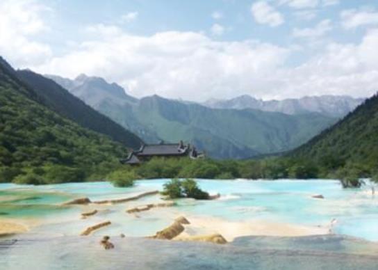 中國(guó)十大世界自然遺產(chǎn),九寨溝景區(qū)、神農(nóng)架旅游區(qū)都是原生態(tài)旅游區(qū)