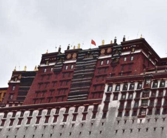 中國(guó)十大著名世界文化遺產(chǎn),萬里長(zhǎng)城、明清故宮都是世界文化遺產(chǎn)