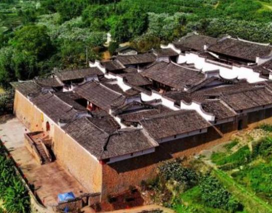 福州十大網(wǎng)紅打卡地,三坊七巷文藝氣息濃厚、鼓嶺旅游度假區(qū)各具特色