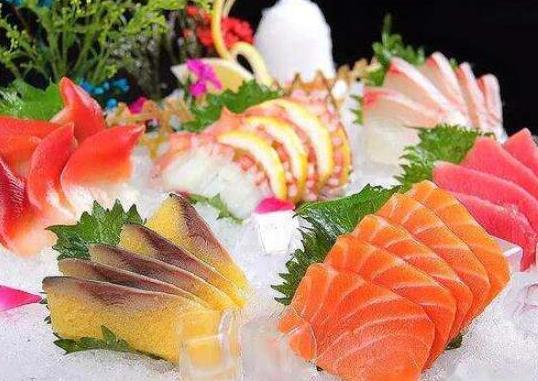 世界十大頂級(jí)名菜,英國(guó)炸魚(yú)薯?xiàng)l老少皆宜、法國(guó)鵝肝醬吃法多樣